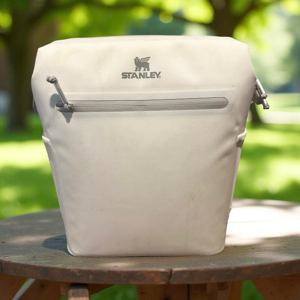 Stanley Backpack Cooler (Cream & Grey)